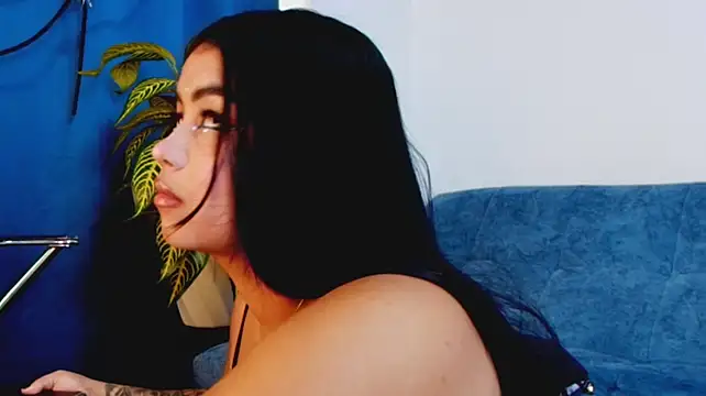 Chatroom XXX en direct de jade_brunnette