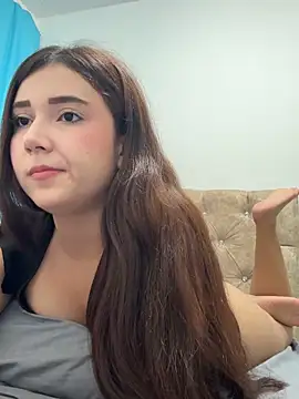 Show de mia_cooper_24 na webcam