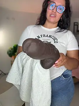 Ivannabreast_Official Show in webcam