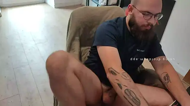 azagoul222 Show Webcam