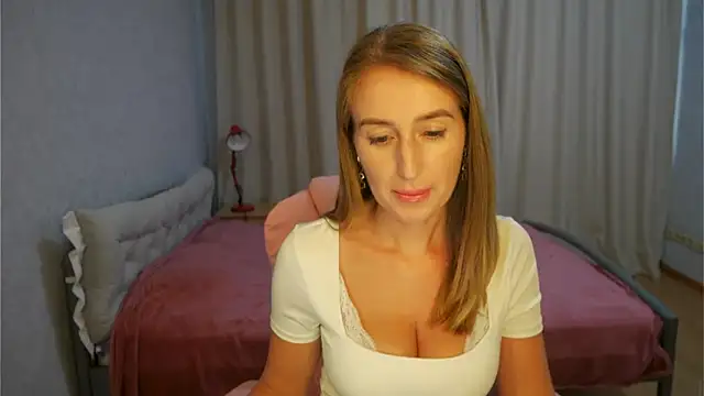 Sophiloren's Live XXX Chat