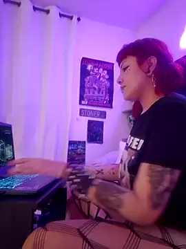 Sarah-Stoner XXX чат на живо