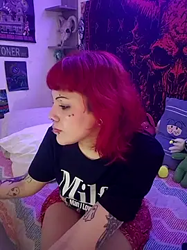 Chat +18 de Sarah-Stoner ao vivo