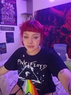 Chat +18 de Sarah-Stoner ao vivo