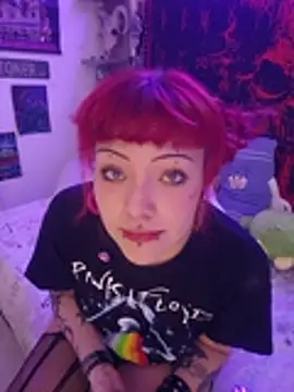 Sarah-Stoner Adlı Modelin Canlı XXX Sohbeti