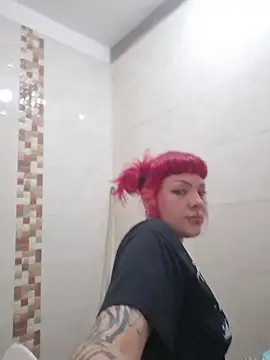 Chat +18 de Sarah-Stoner ao vivo