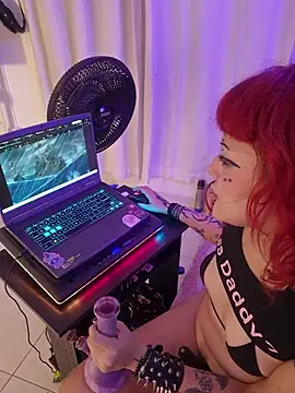 Sarah-Stoner's Webcam Show