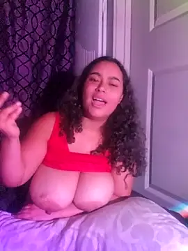 cinnaminnie's Webcam Show