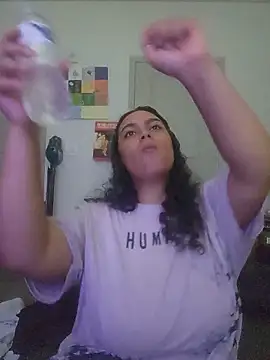 cinnaminnie Show in webcam