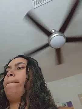 cinnaminnie's Webcam Show