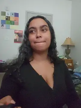 cinnaminnie Show in webcam