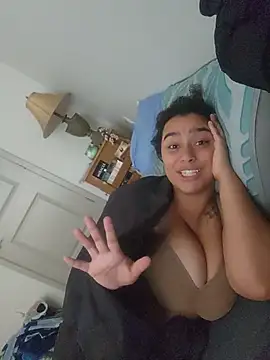 cinnaminnie Show in webcam