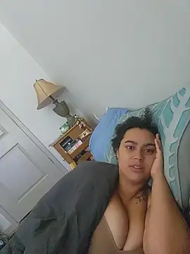cinnaminnie's Webcam Show