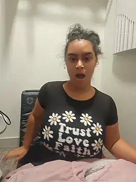 cinnaminnie's Webcam Show