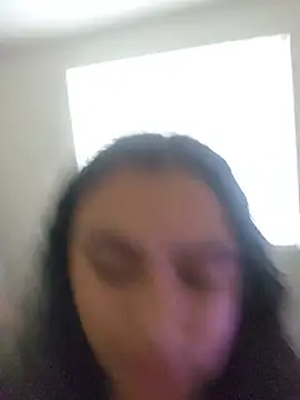 Pertunjukan Kamera Web cinnaminnie