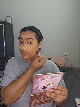 cinnaminnie's Webcam Show