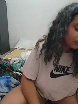 cinnaminnie's Webcam Show