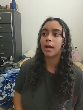 cinnaminnie Show in webcam