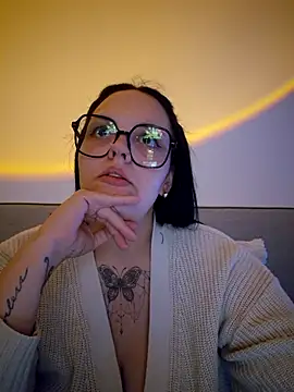 JUJUICY- 网络视讯表演