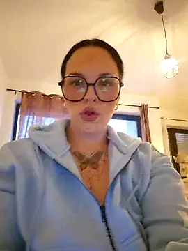 JUJUICY- Live XXX-Chat