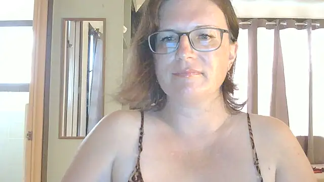 XXX chat uživo modela Domina_Tasselina_Goddess