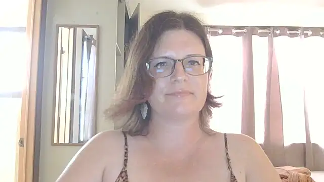 Chat +18 de Domina_Tasselina_Goddess ao vivo