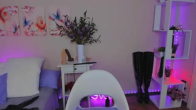 Živá chatovací místnost MissLisaX