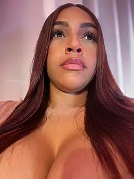 Chat +18 de SiennaChalmers ao vivo