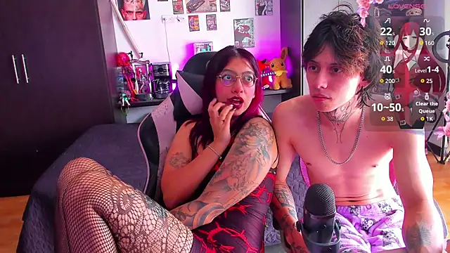 Pokazy przed kamerką – VampireLovers