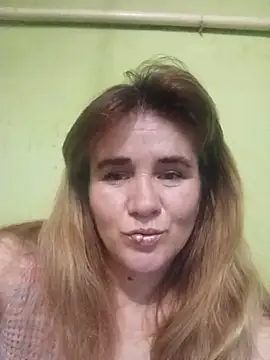 צ'אט XXX בשידור חי של SannyMILF