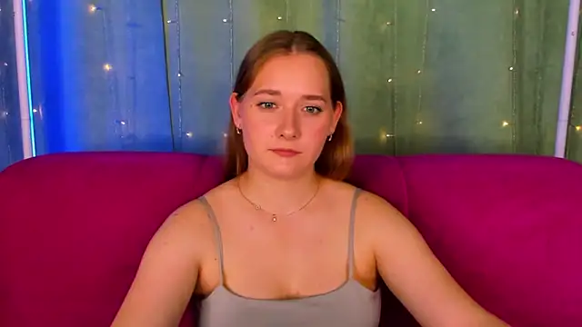 Chat +18 de AlinaVice ao vivo