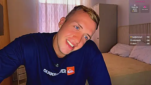 Webkamerová show tommy_cumfinger