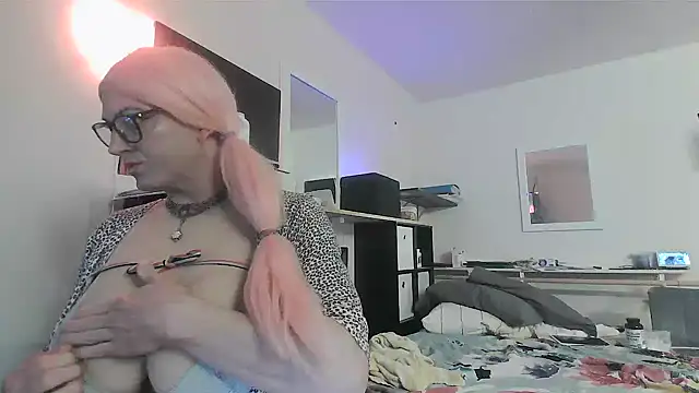 sissytrapdolly24: διαδικτυακό σόου στην κάμερα