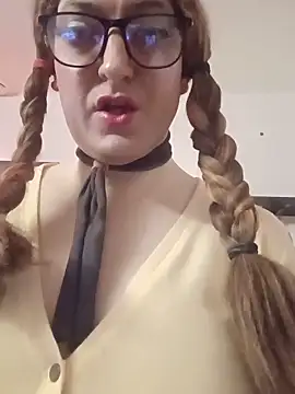 sissytrapdolly24 在線直播表演