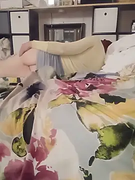 sissytrapdolly24 在線直播表演