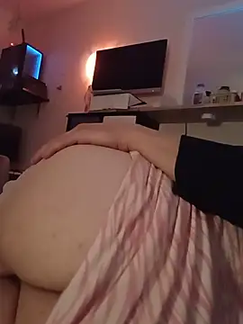 Webkamerová show sissytrapdolly24