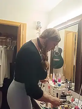 sissytrapdolly24 Шоу с уебкамера