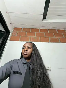 CiaraEbony Adlı Modelin Canlı XXX Sohbeti