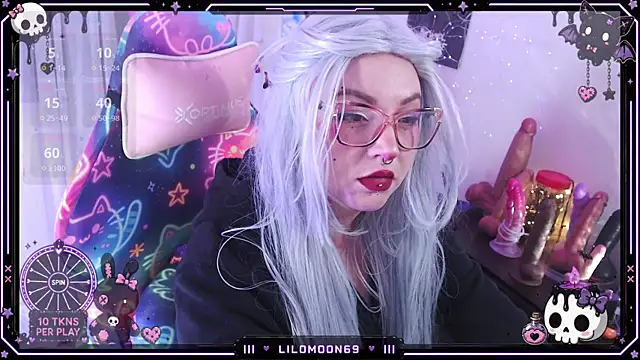 LiloMoon69 live XXX chat