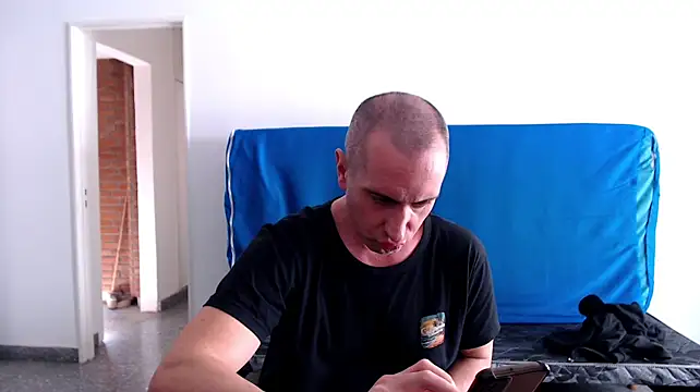 HELL_FIRE Show in webcam