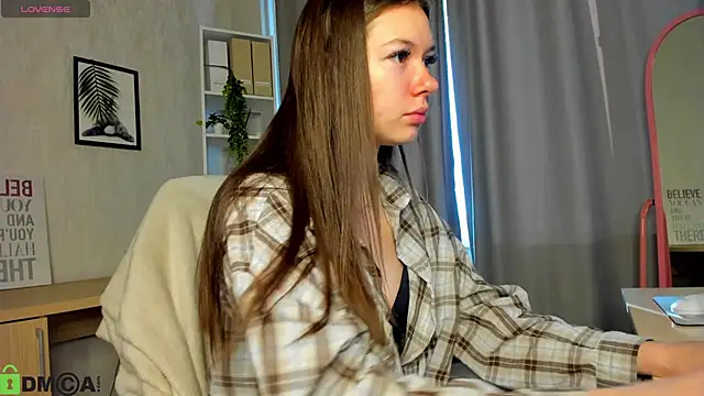 Nicole_Charm: απευθείας συνομιλία ΧΧΧ