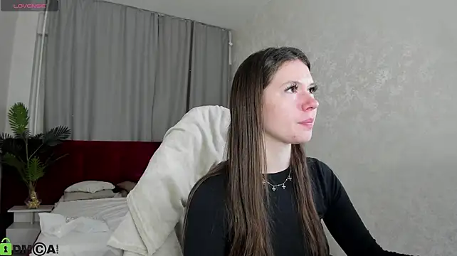 Nicole_Charmのウェブカメラショー