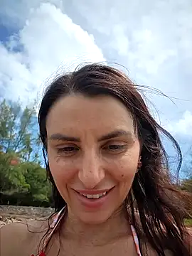 Show modela Izabella_Bella na web-kameri