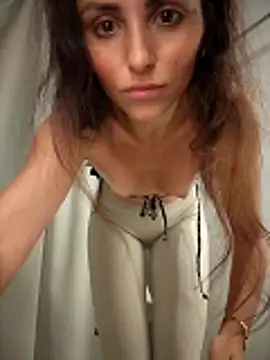 Izabella_Bellan Webbikameraesitys