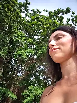 Izabella_Bellan Webbikameraesitys