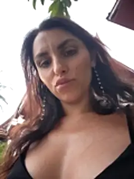 Izabella_Bellaのウェブカメラショー