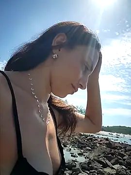 Izabella_Bellan Webbikameraesitys