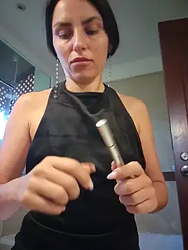 Izabella_Bella 网络视讯表演