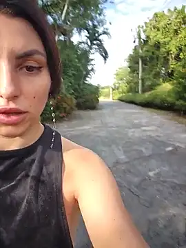 Izabella_Bella 在線直播表演