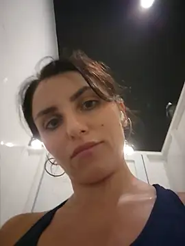 Izabella_Bella Adlı Modelin Web Kamerası Şovu